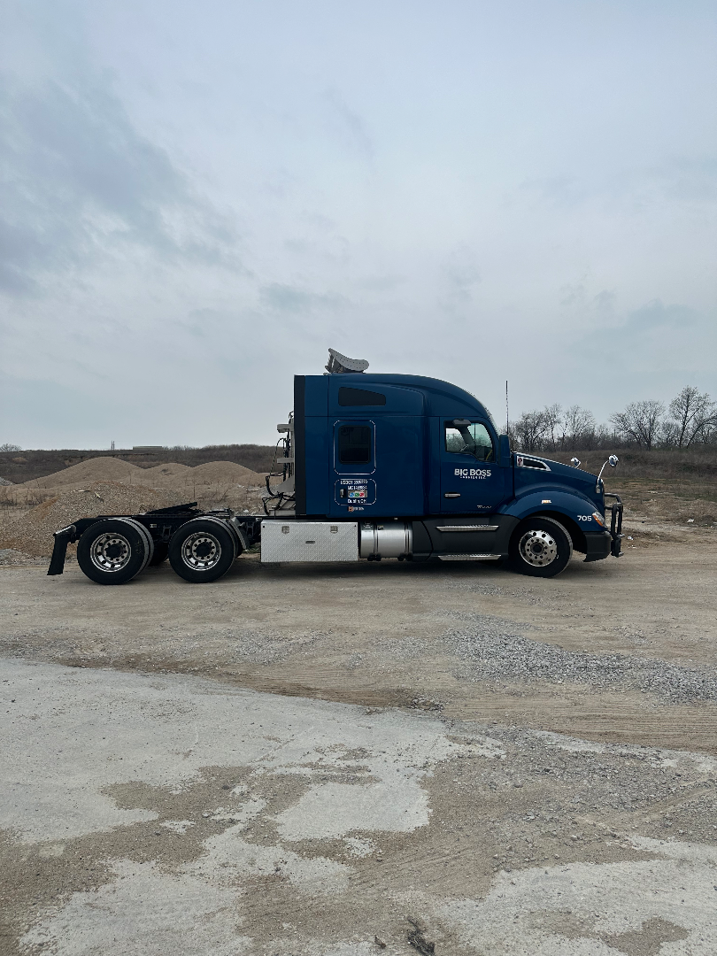 2020 Kenworth T680 — photo 4